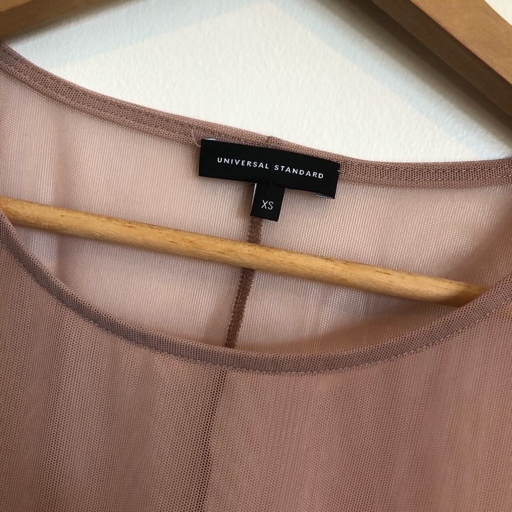 Universal Standard Thames Fog Top - Rose